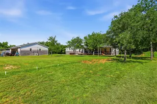 211 E Bay Dr, Bridgeport, TX 76426 - Photo 29