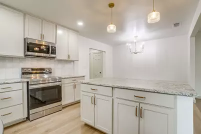 1412 Eagle Drive, Fort Worth, TX 76111 - Photo 11