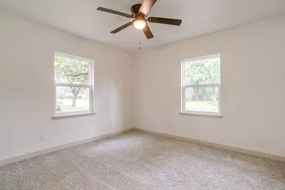 1412 Eagle Drive, Fort Worth, TX 76111 - Photo 29