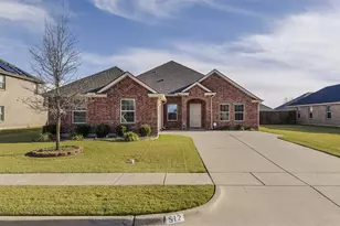 512 Woodhaven Dr, Waxahachie, TX 75165 - Photo 1