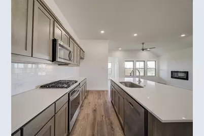 1424 Avondale Court, Celina, TX 75009 - Photo 9