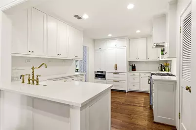 8115 Chadbourne Road, Dallas, TX 75209 - Photo 17