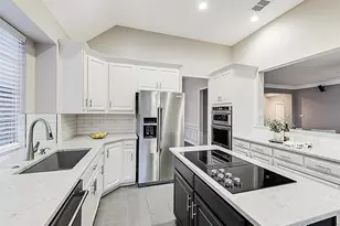 800 Coralberry Dr, McKinney, TX 75072 - Photo 9