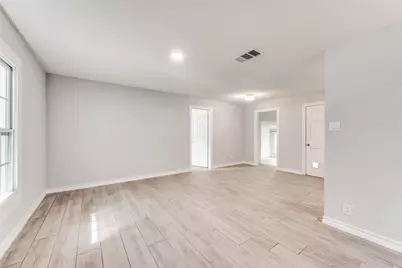 2513 Janice Lane, Fort Worth, TX 76112 - Photo 17