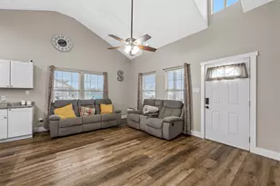 106 Moore St, Itasca, TX 76055 - Photo 3