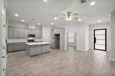 2354 Spring Park Boulevard, Arlington, TX 76016 - Photo 5