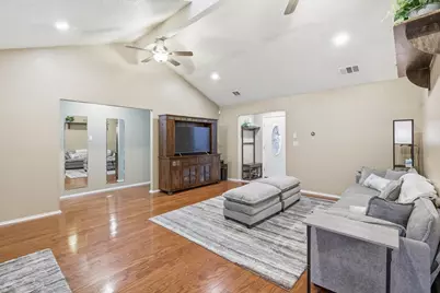 6020 Paradise Drive, Arlington, TX 76001 - Photo 7