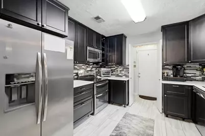 6020 Paradise Drive, Arlington, TX 76001 - Photo 9