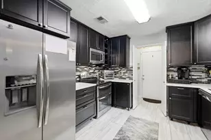 6020 Paradise Dr, Arlington, TX 76001 - Photo 9