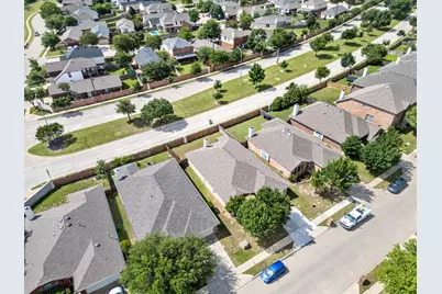 12152 Tacoma Ridge Drive, Fort Worth, TX 76244 - Photo 33
