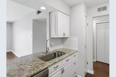 4851 Cedar Springs Road #388, Dallas, TX 75219 - Photo 5