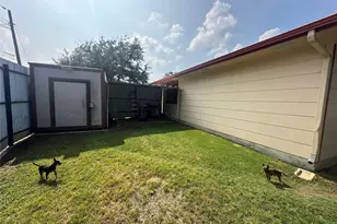 916 Algonquin Dr, Dallas, TX 75217 - Photo 15