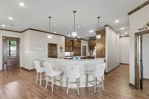 2009 Lakeshore Dr, Cleburne, TX 76033 - Photo 9