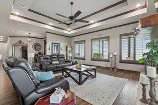 2009 Lakeshore Dr, Cleburne, TX 76033 - Photo 9