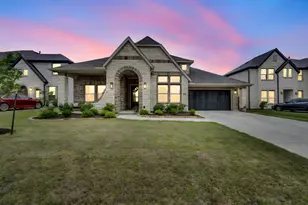 922 Cardinal Dr, Midlothian, TX 76065 - Photo 1