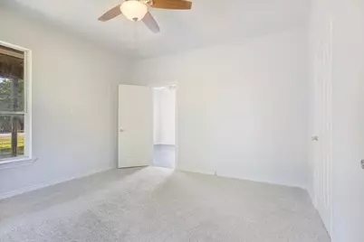 407 E Bonham Street, Tom Bean, TX 75491 - Photo 17