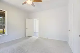 407 E Bonham St, Tom Bean, TX 75491 - Photo 17