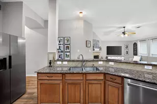 9122 Water Oak Dr, Arlington, TX 76002 - Photo 11