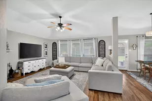 9122 Water Oak Dr, Arlington, TX 76002 - Photo 17