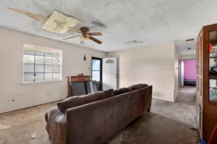 401 Peach St, Sanger, TX 76266 - Photo 9