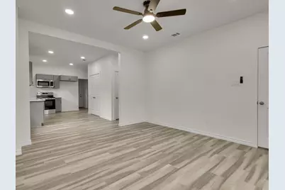 3526 Elsie Faye Heggins Street, Dallas, TX 75210 - Photo 3