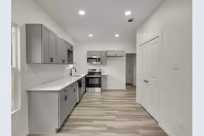 3526 Elsie Faye Heggins Street, Dallas, TX 75210 - Photo 9