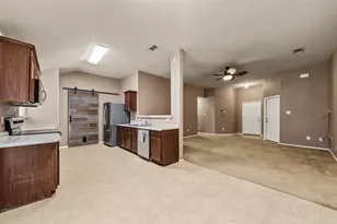 10512 Granada Dr, Waco, TX 76708 - Photo 7