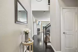 404 Dublin St, Lewisville, TX 75067 - Photo 3