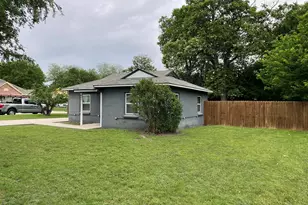401 S McEntire Ct, White Settlement, TX 76108 - Photo 5