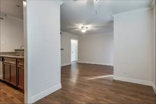 3907 Gilbert Ave, Dallas, TX 75219 - Photo 5