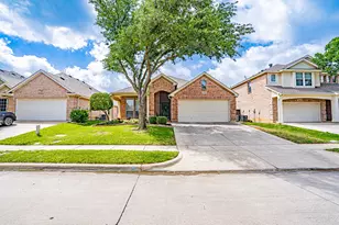 1010 Loblolly Pine Dr, Arlington, TX 76012 - Photo 1