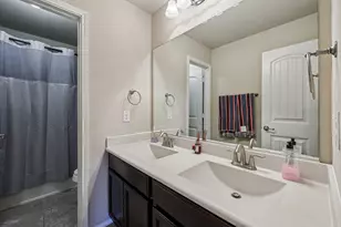 1332 Foxglove Ln, Burleson, TX 76028 - Photo 29