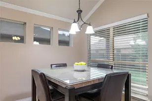 404 Brookhollow Ln, Saginaw, TX 76131 - Photo 5