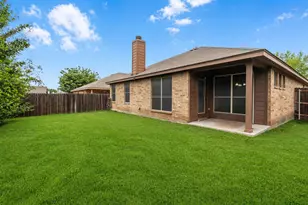404 Brookhollow Ln, Saginaw, TX 76131 - Photo 17