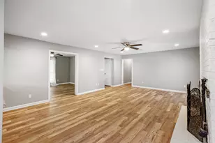 1804 W Cedar Elm Dr, Arlington, TX 76012 - Photo 15