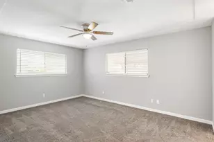 1804 W Cedar Elm Dr, Arlington, TX 76012 - Photo 33
