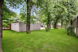1804 W Cedar Elm Dr, Arlington, TX 76012 - Photo 39