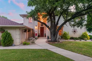3913 S Shore Cir, Little Elm, TX 75068 - Photo 1