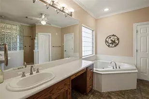 180 Surls Dr, Mabank, TX 75156 - Photo 21