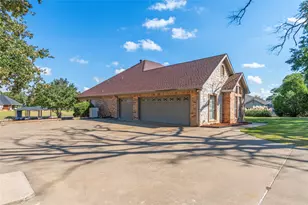 180 Surls Dr, Mabank, TX 75156 - Photo 5
