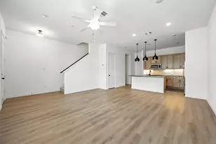 630 Redwood Wy, Mansfield, TX 76063 - Photo 3