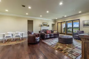 501 Samuels Ave, Fort Worth, TX 76102 - Photo 3