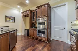 501 Samuels Ave, Fort Worth, TX 76102 - Photo 7