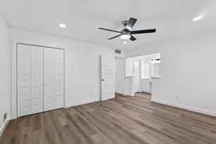 905 Bromwich St, Garland, TX 75040 - Photo 25