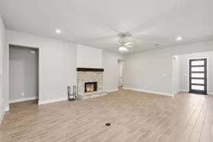 632 Mooney Dr, Saginaw, TX 76179 - Photo 11