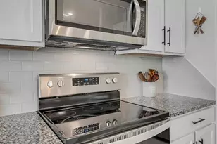 11108 Beckon Fls, Waco, TX 76708 - Photo 11