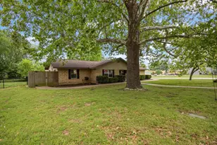 701 Georgia St, Lindale, TX 75771 - Photo 3