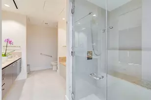 2408 Victory Park Ln, Dallas, TX 75219 - Photo 17
