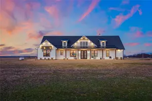 2180 Co Rd 237, Gainesville, TX 76240 - Photo 1