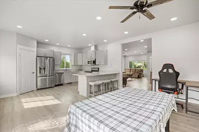 5908 Collins Court, Granbury, TX 76048 - Photo 13